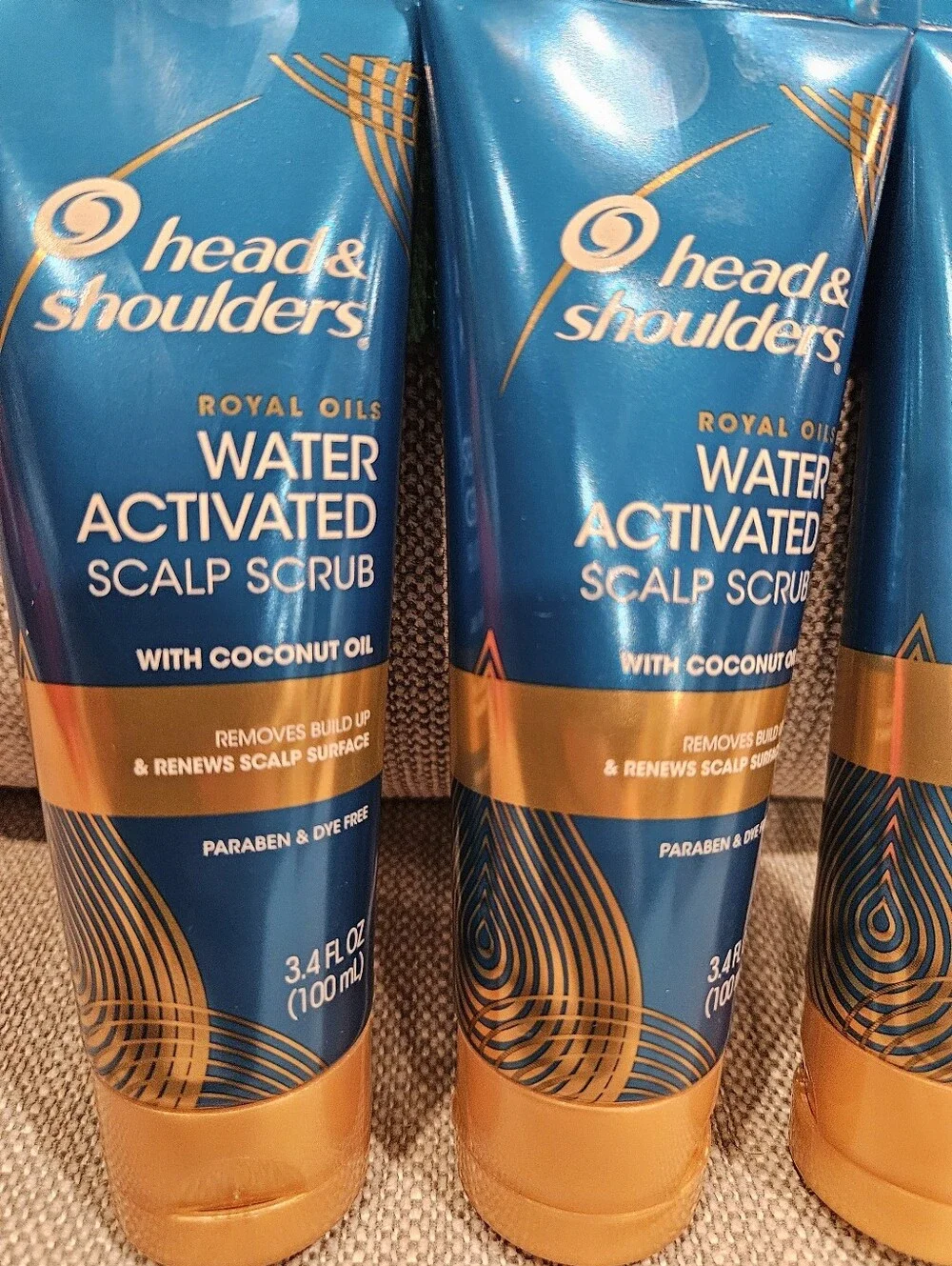 Head & Shoulders water activated scalp scrub